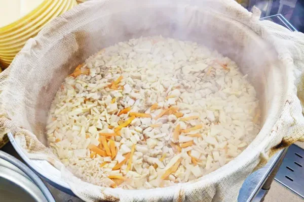 炊き立てご飯召し上がれ！