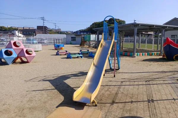 幼稚園の遊具です